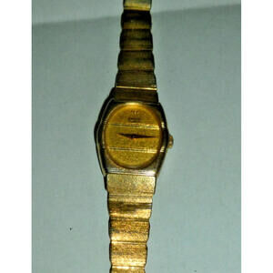 Vintage Seiko Watch Women Gold Tone Gold Dial Oval 1400-8519